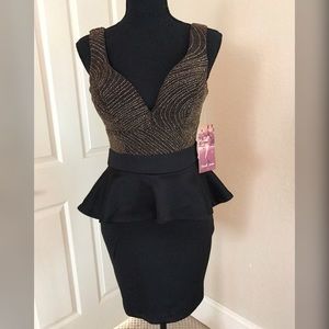 Black n gold peplum mini cocktail dress!